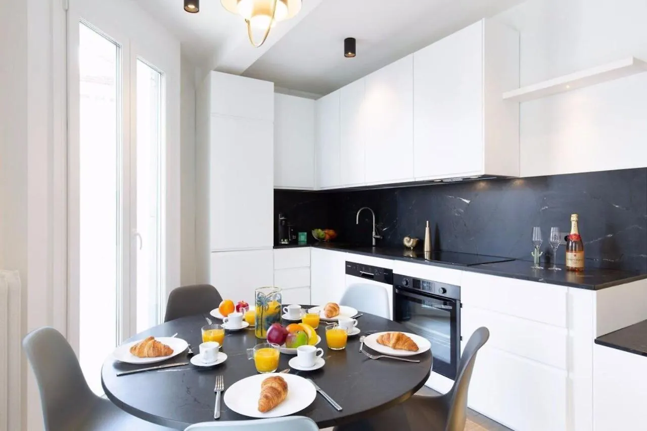 Magnificent Renovated 4-Room Apartment - Croisette Carre D'Or Cannes 0*,